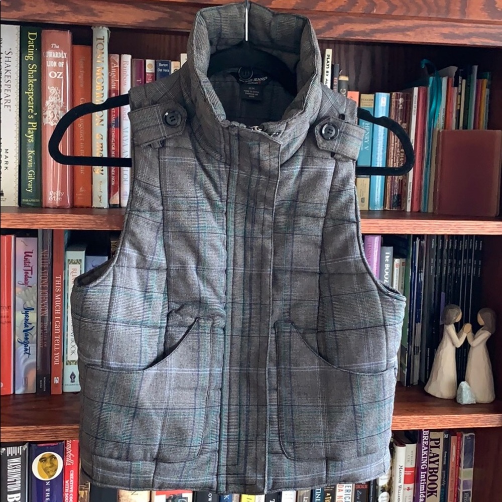 Guess Quilted Vest w/removable Faux Fur Collar - Picture 2 of 8